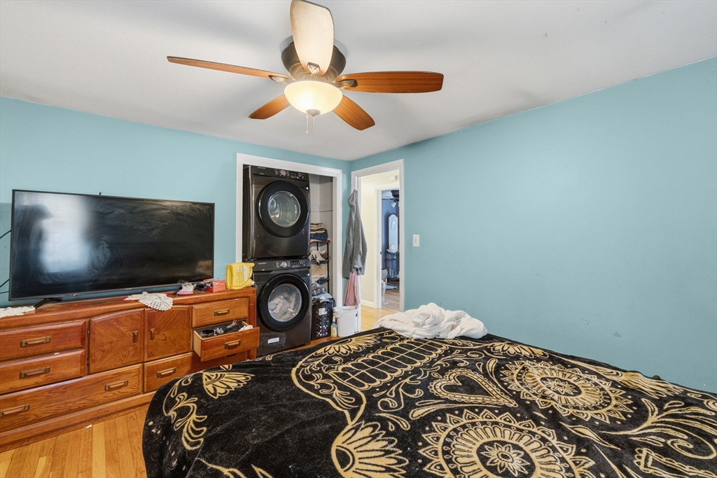 51 Newton St Property Photo 17