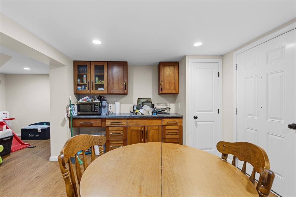 51 Newton St Property Photo 23