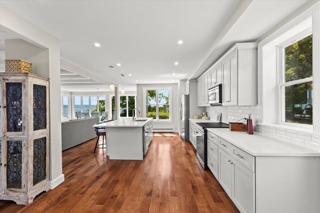 1366 Gardners Neck Rd Property Photo 21