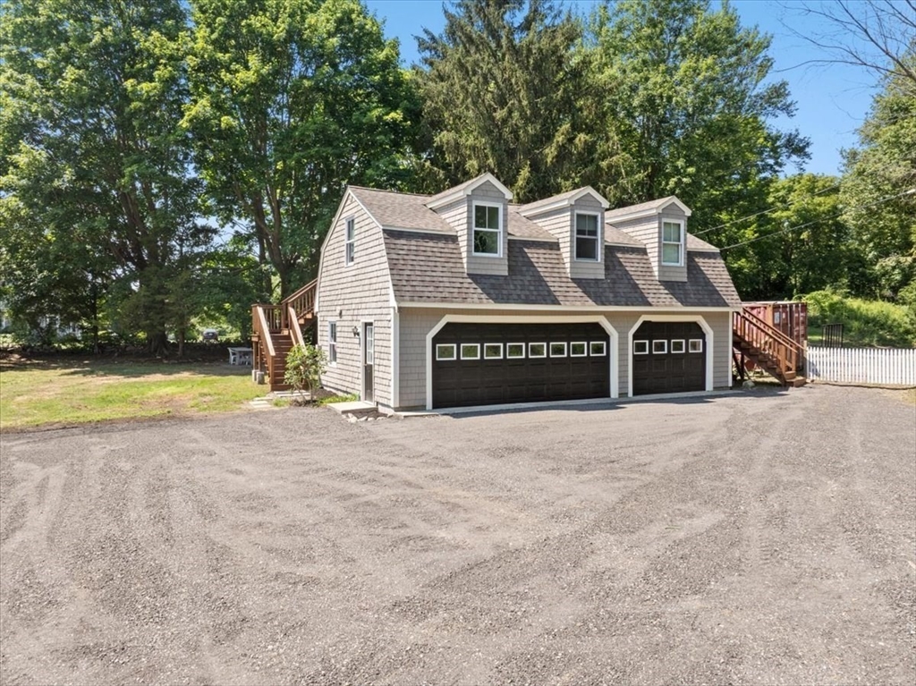 1366 Gardners Neck Rd Property Photo 28