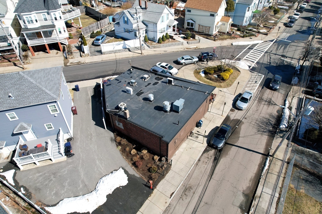 100 Summer St Property Photo 1
