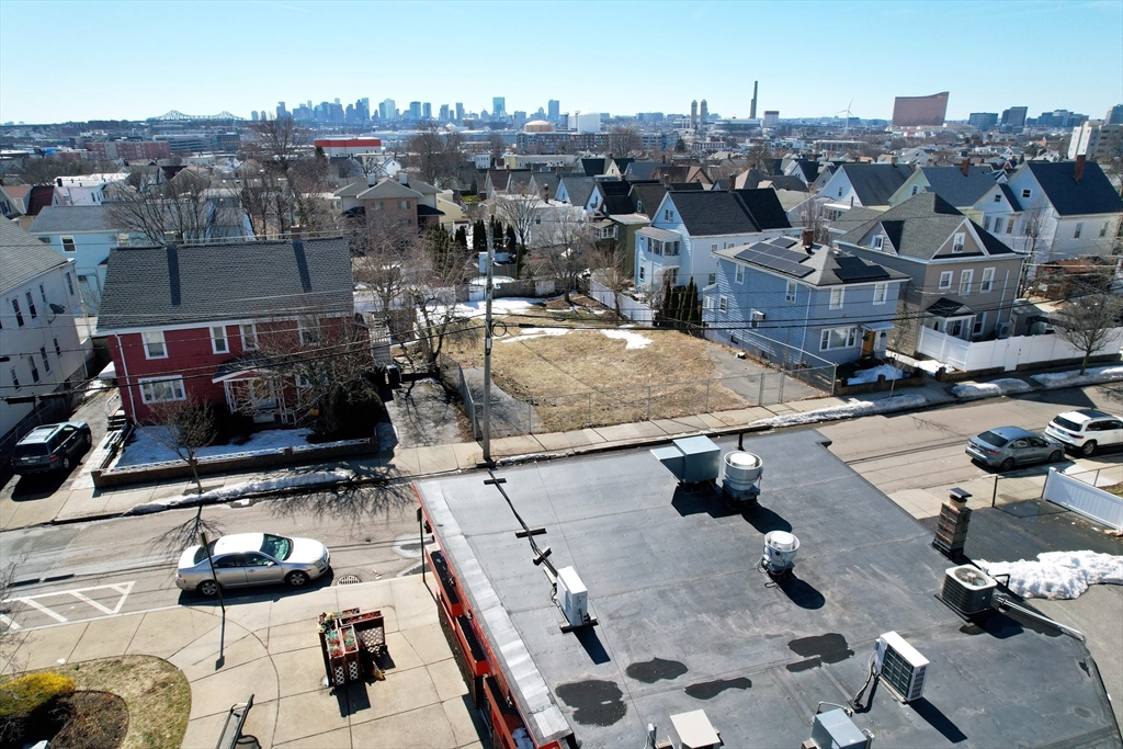 100 Summer St Property Photo 2