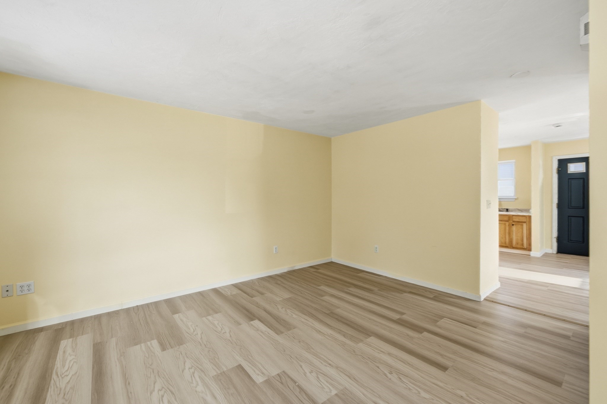 200 Beacon St Property Photo 9