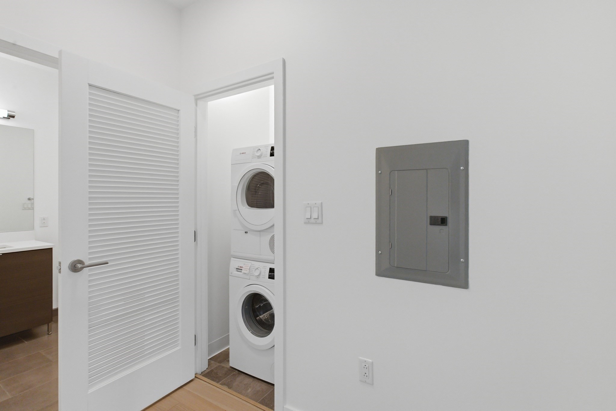 65 Lewis St Property Photo 12