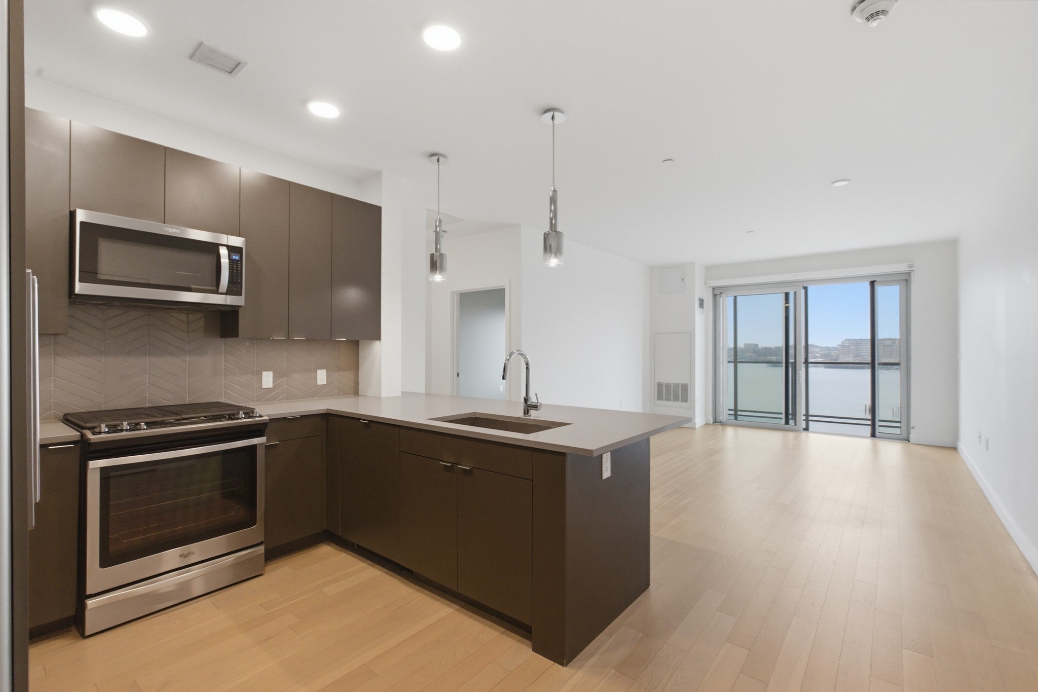 65 Lewis St Property Photo 19