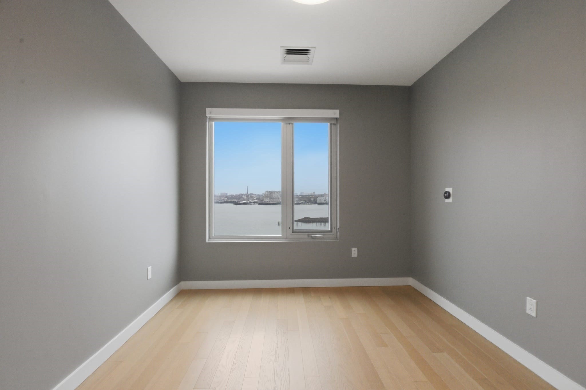 65 Lewis St Property Photo 22