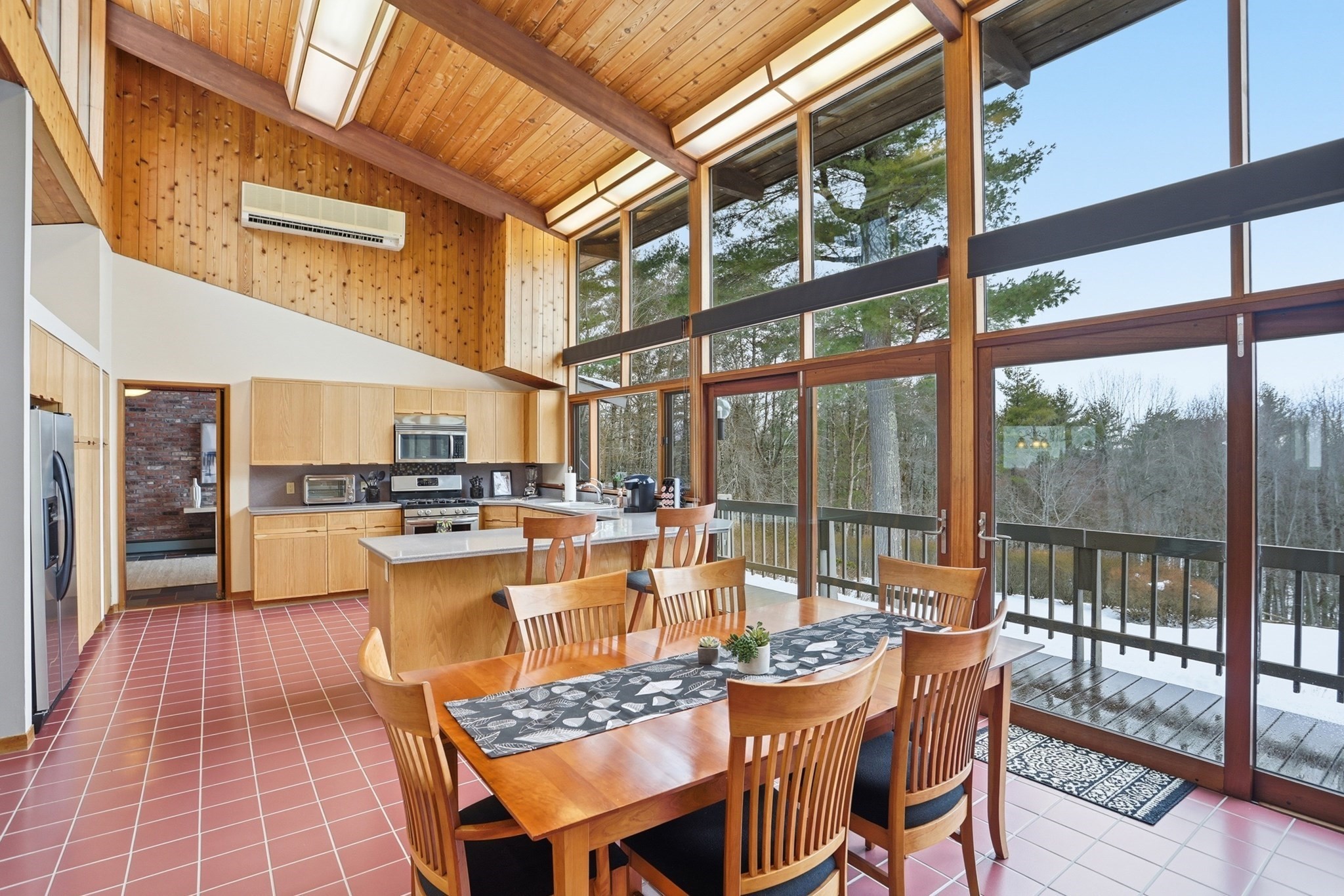1090 North Road Property Photo 7