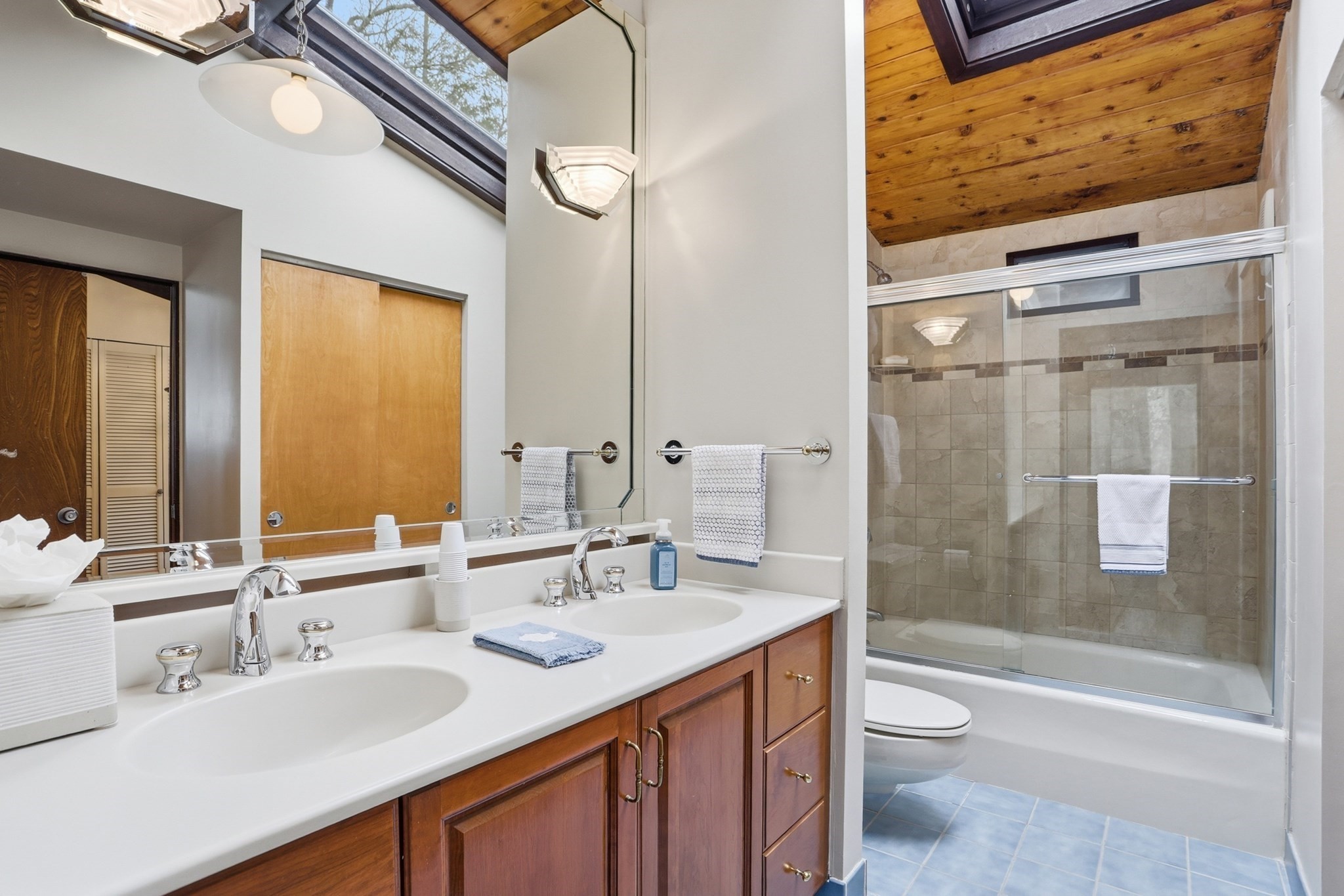 1090 North Road Property Photo 23