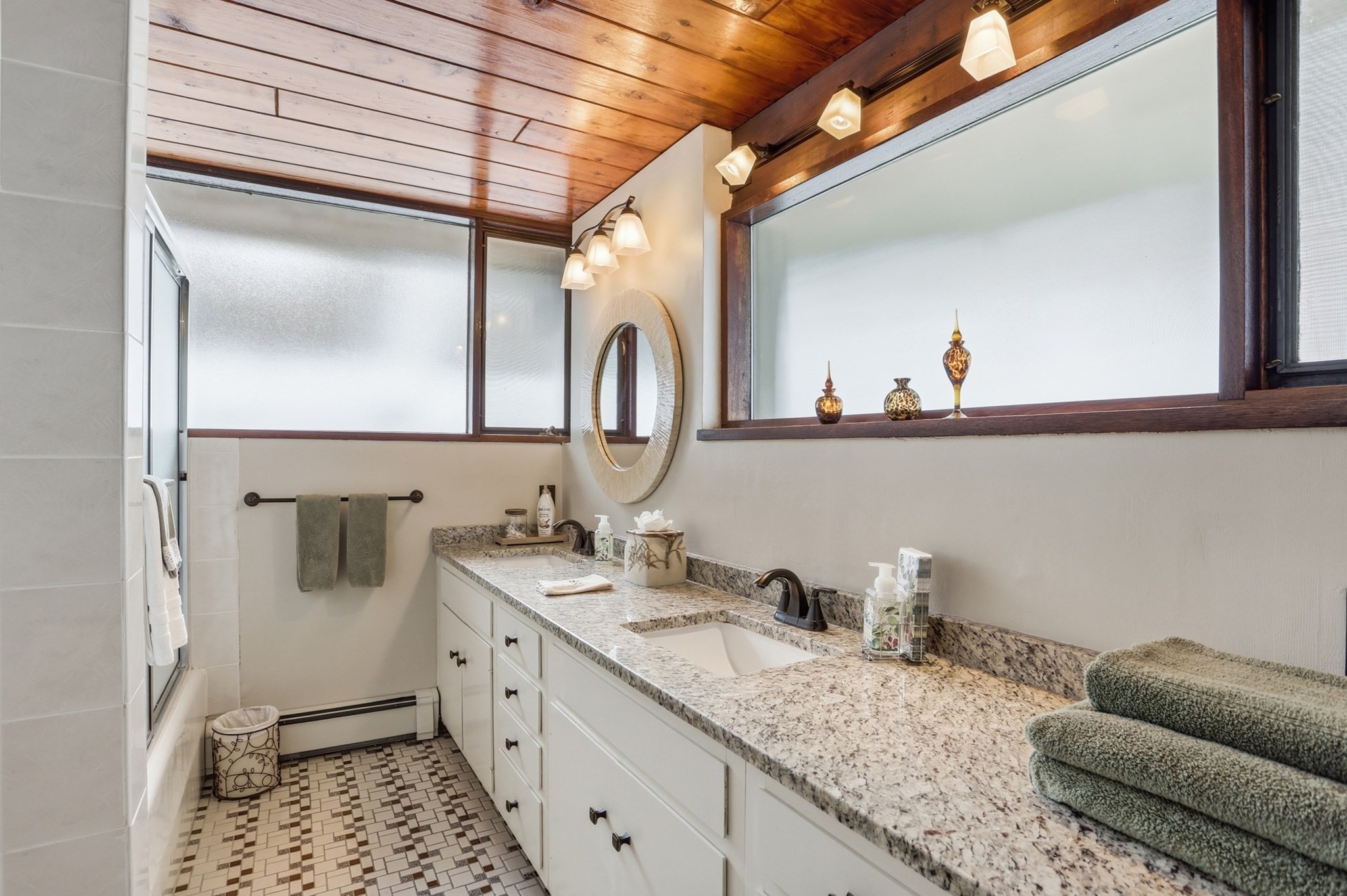 1090 North Road Property Photo 27