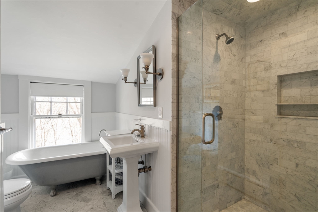 570 Bridge Street Property Photo 31