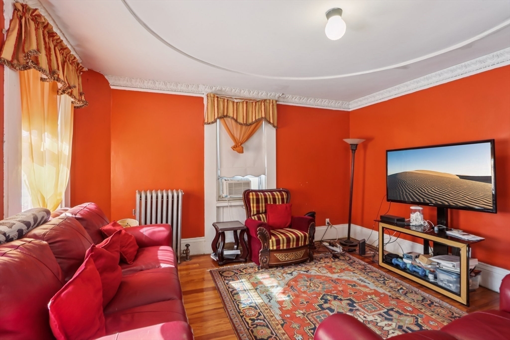 44 Elm Street Property Photo 6