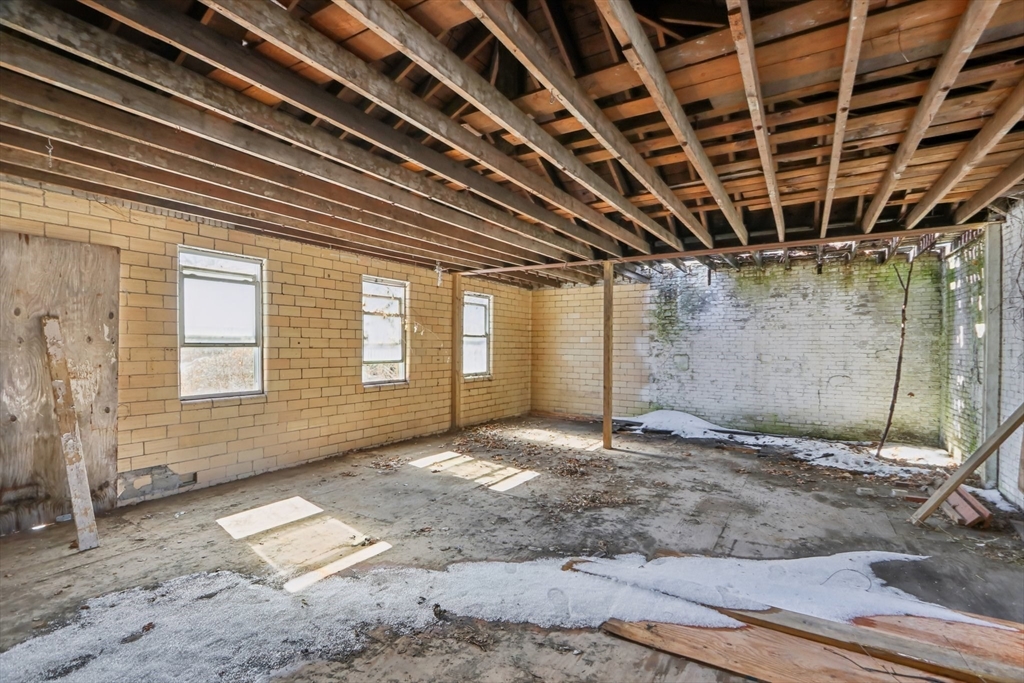 44 Elm Street Property Photo 31