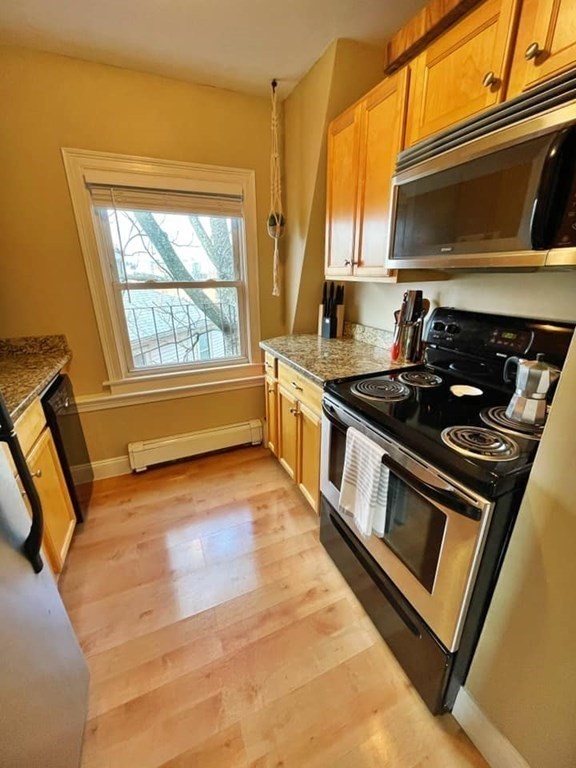 492 E Broadway # 6 Property Photo 4
