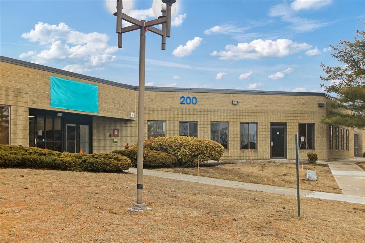 200 Corporate Pl # 5c Property Photo 1