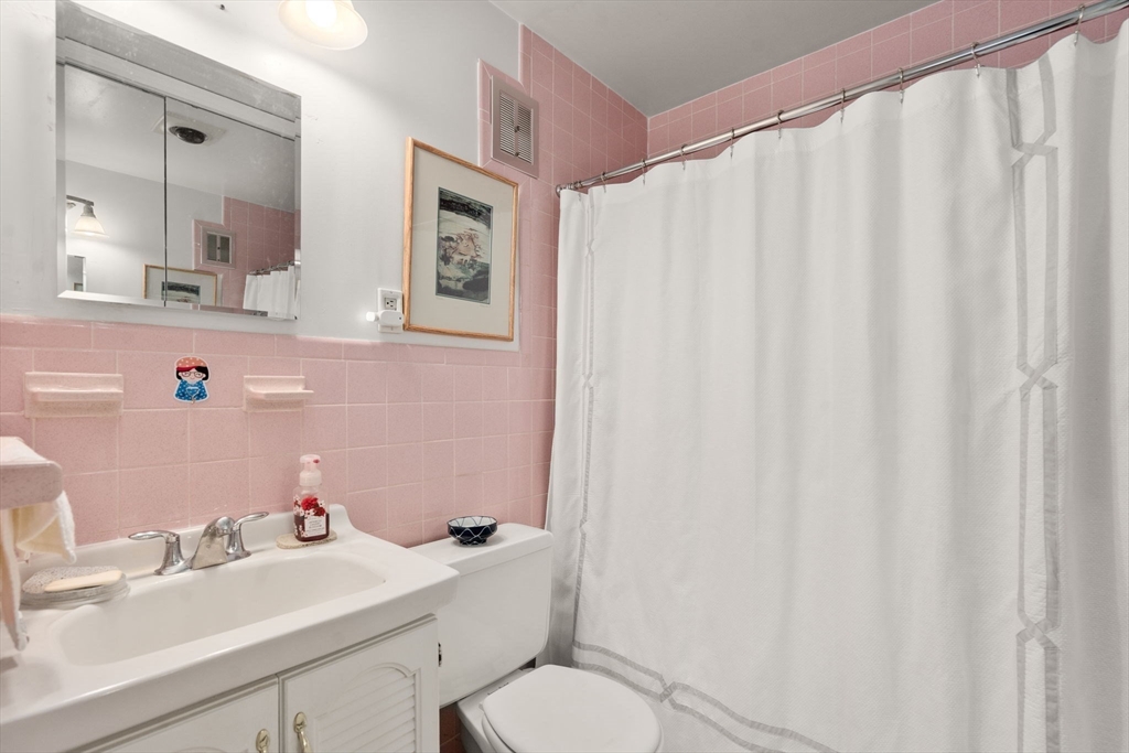 1202 Greendale Avenue # 124 Property Photo 16