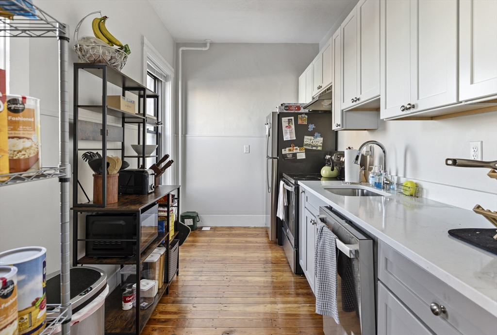 1039 Massachusetts Avenue Property Photo 5