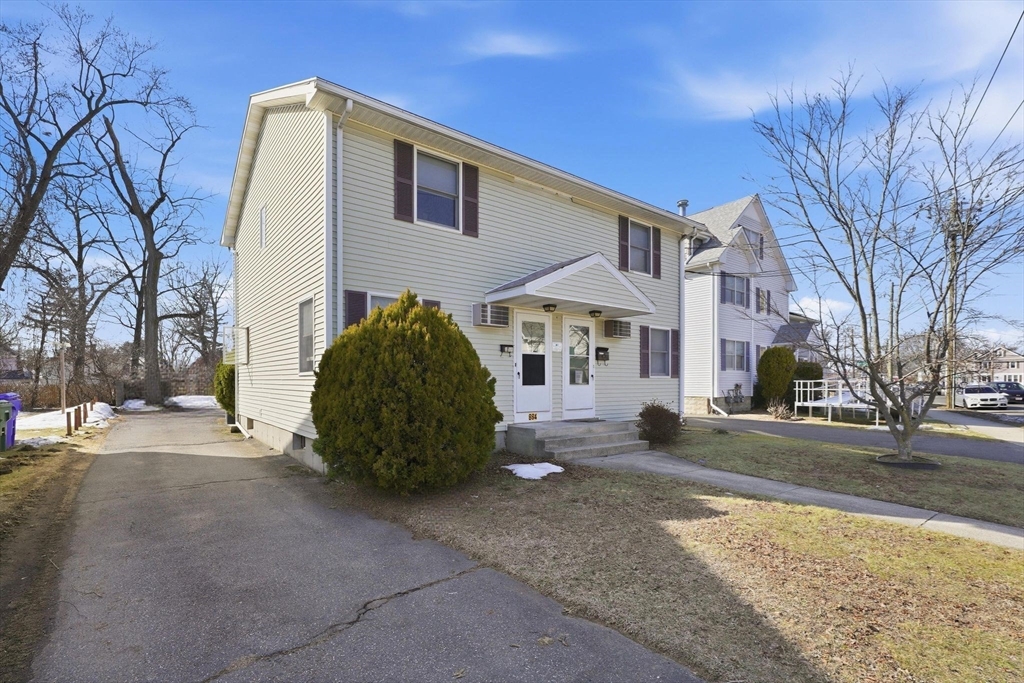 884-886 Saint James Ave Property Photo 2