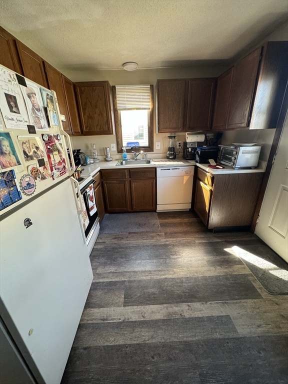 884-886 Saint James Ave Property Photo 11