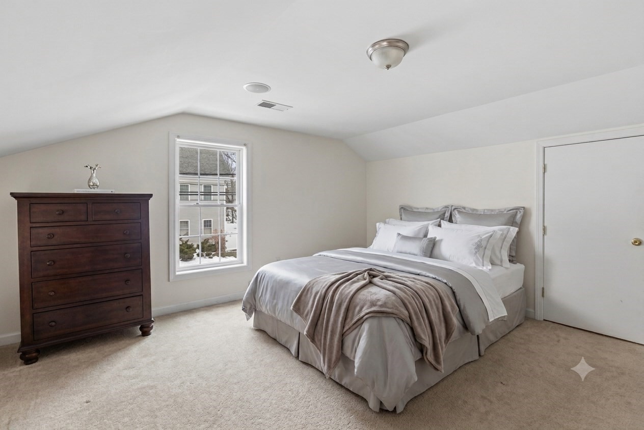 17 School St Property Photo 11