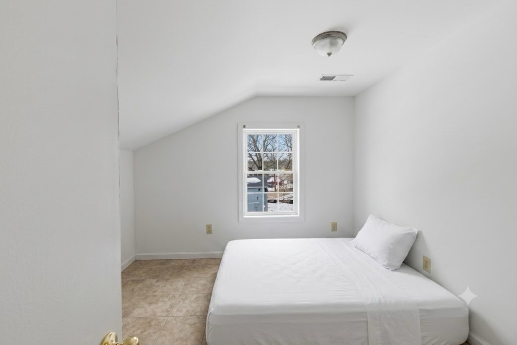 17 School St Property Photo 12