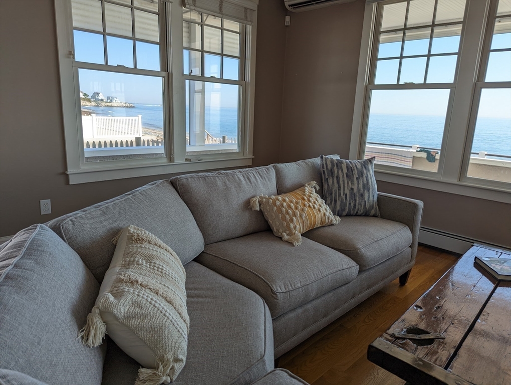 351 Beach Ave Property Photo 8