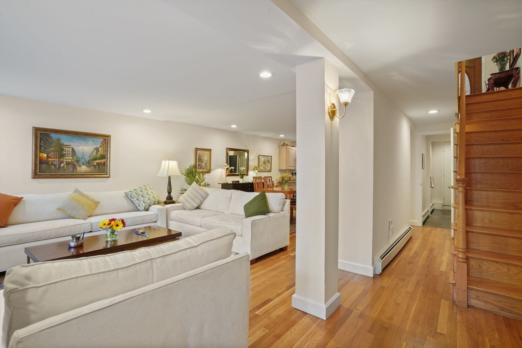 29 Holyoke St # 1 Property Photo 3