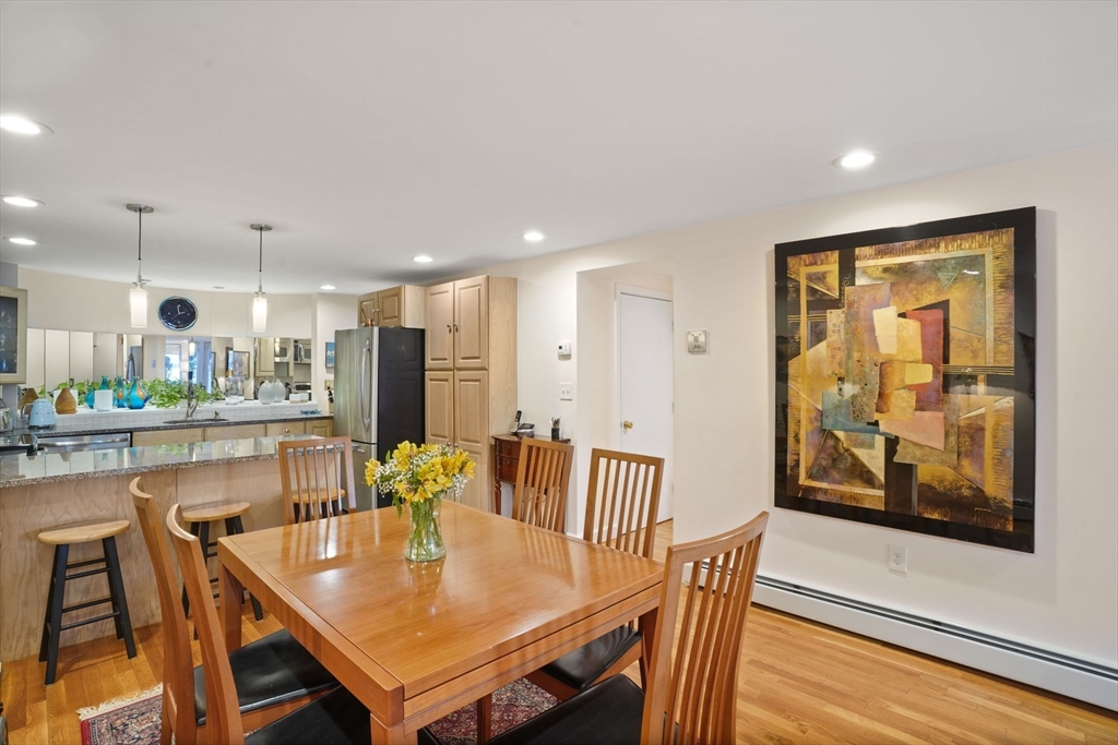 29 Holyoke St # 1 Property Photo 6