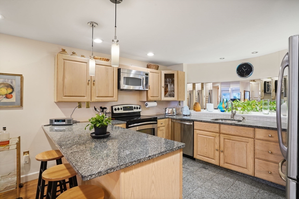 29 Holyoke St # 1 Property Photo 8