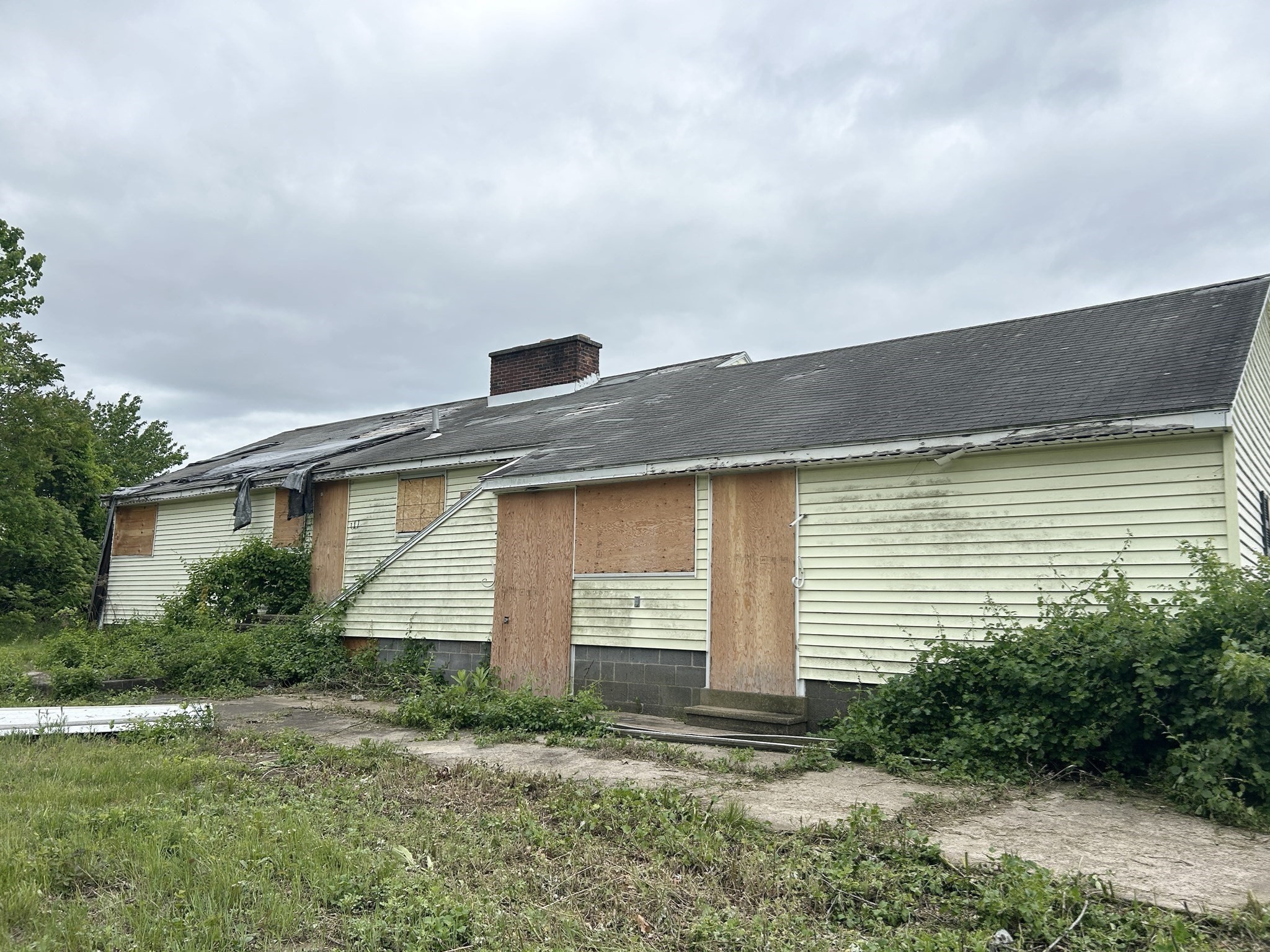 523 James St Property Photo 3