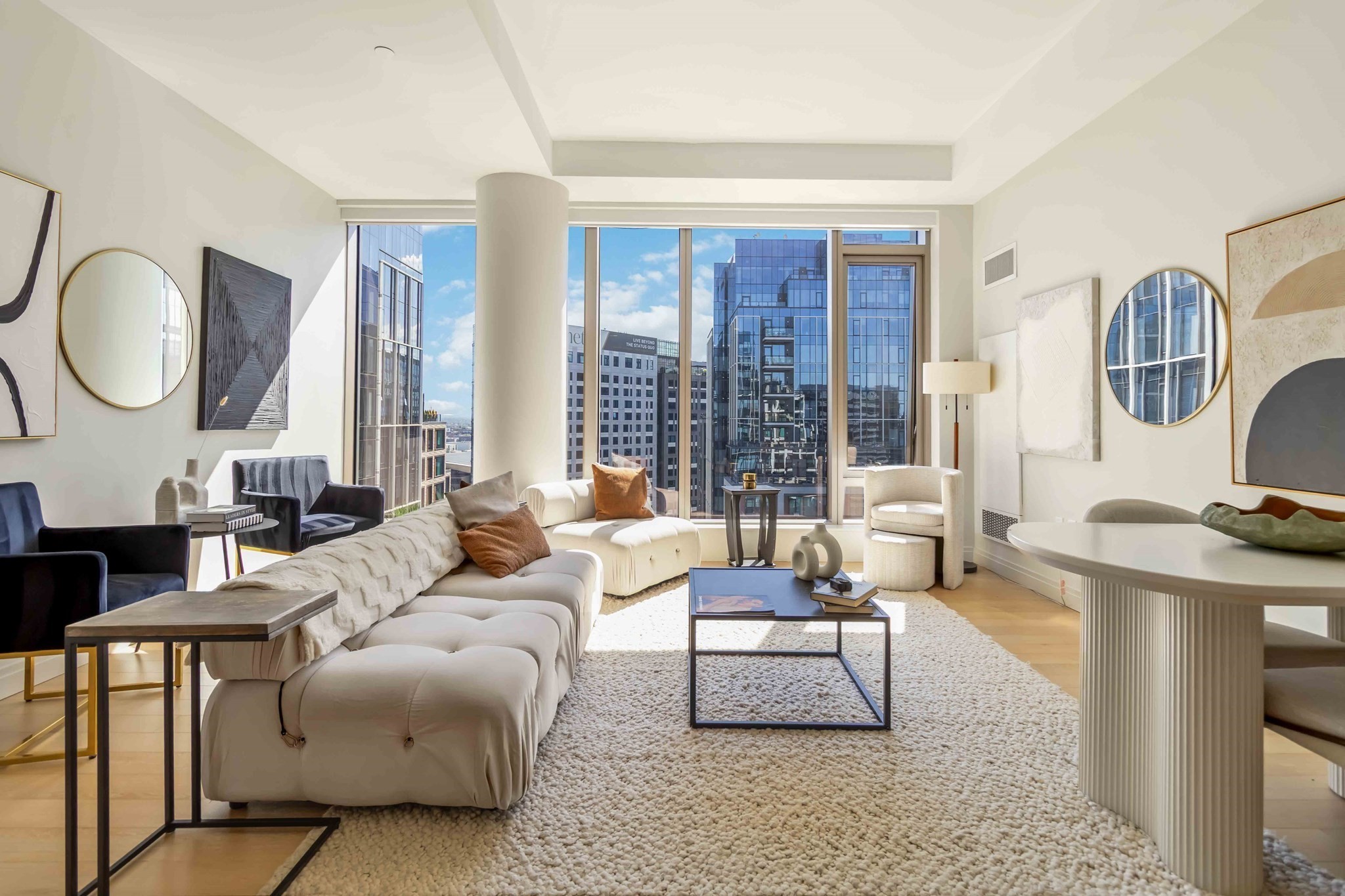 133 Seaport Blvd # 2007 Property Photo 1