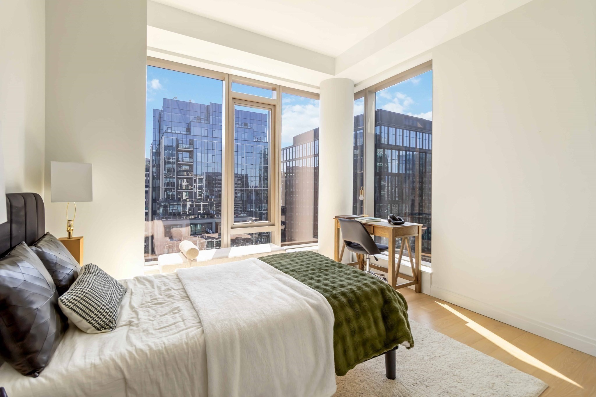 133 Seaport Blvd # 2007 Property Photo 12