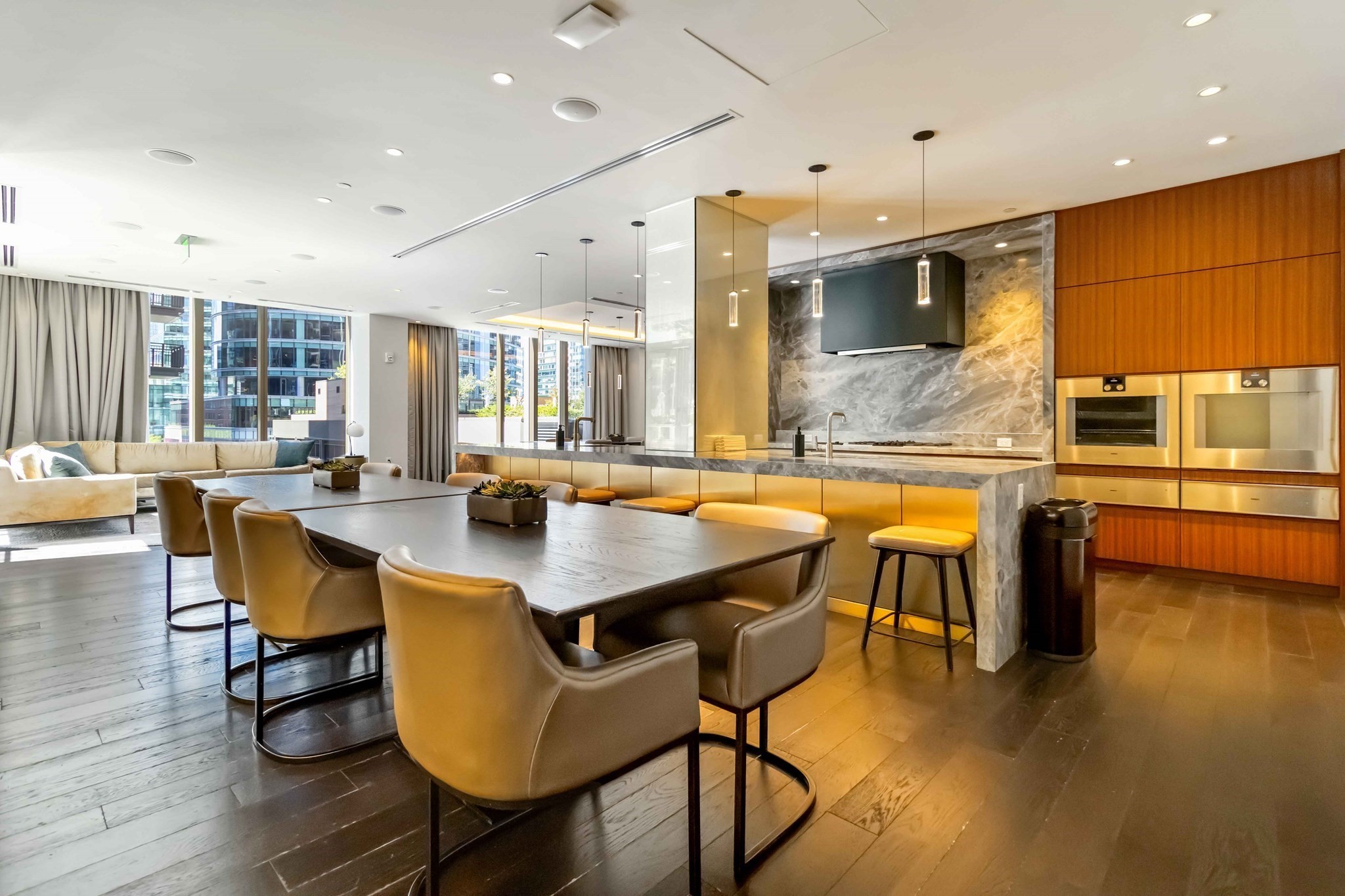 133 Seaport Blvd # 2007 Property Photo 25