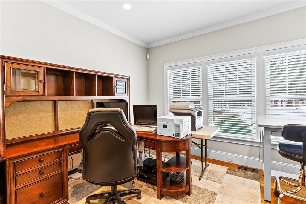 10 Crisileo Way Property Photo 15