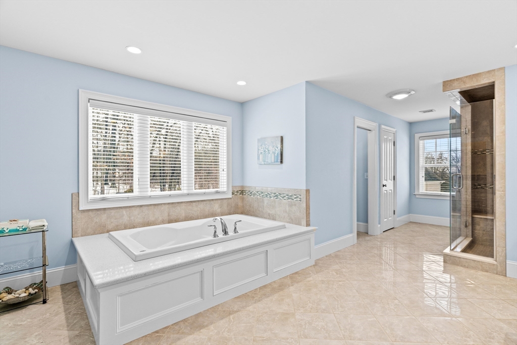 10 Crisileo Way Property Photo 22