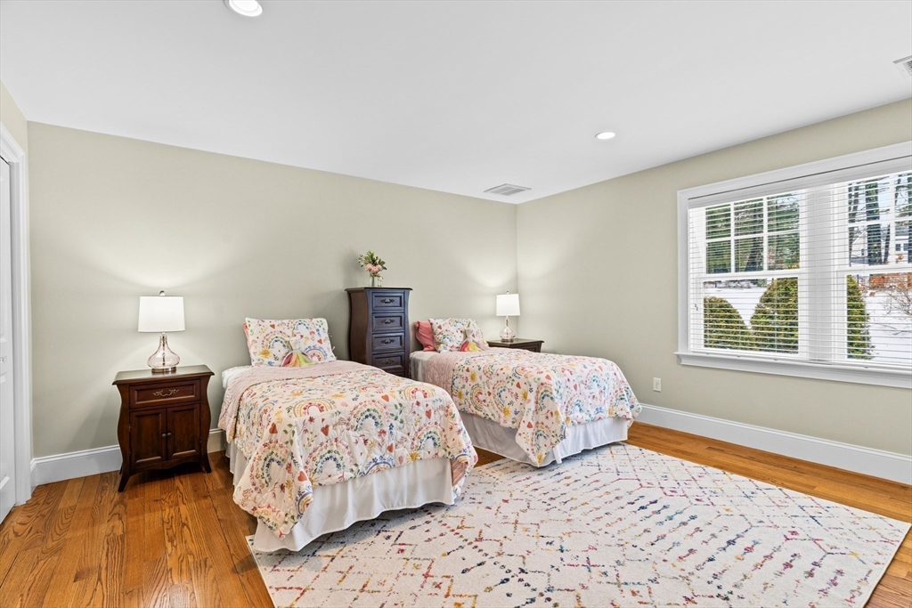 10 Crisileo Way Property Photo 30