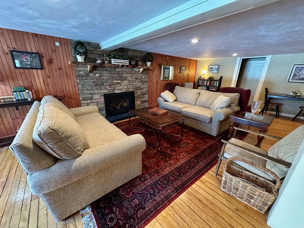 720 Kearsarge Property Photo 8