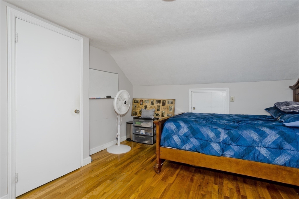 647 Plumtree Rd Property Photo 13