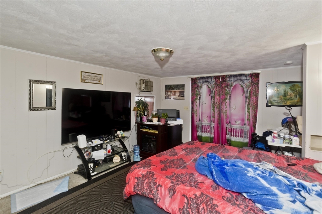 647 Plumtree Rd Property Photo 16