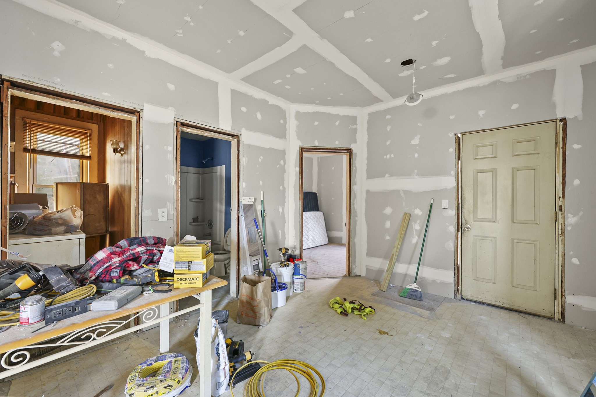 73-75 Hall St Property Photo 7