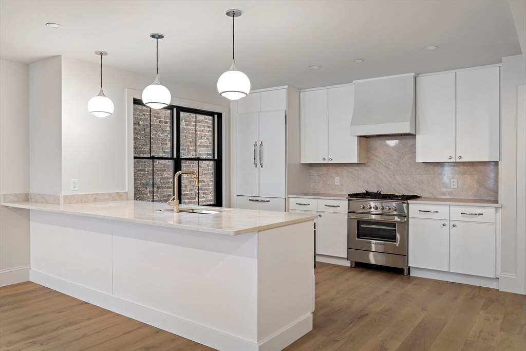 421 Saratoga # 201