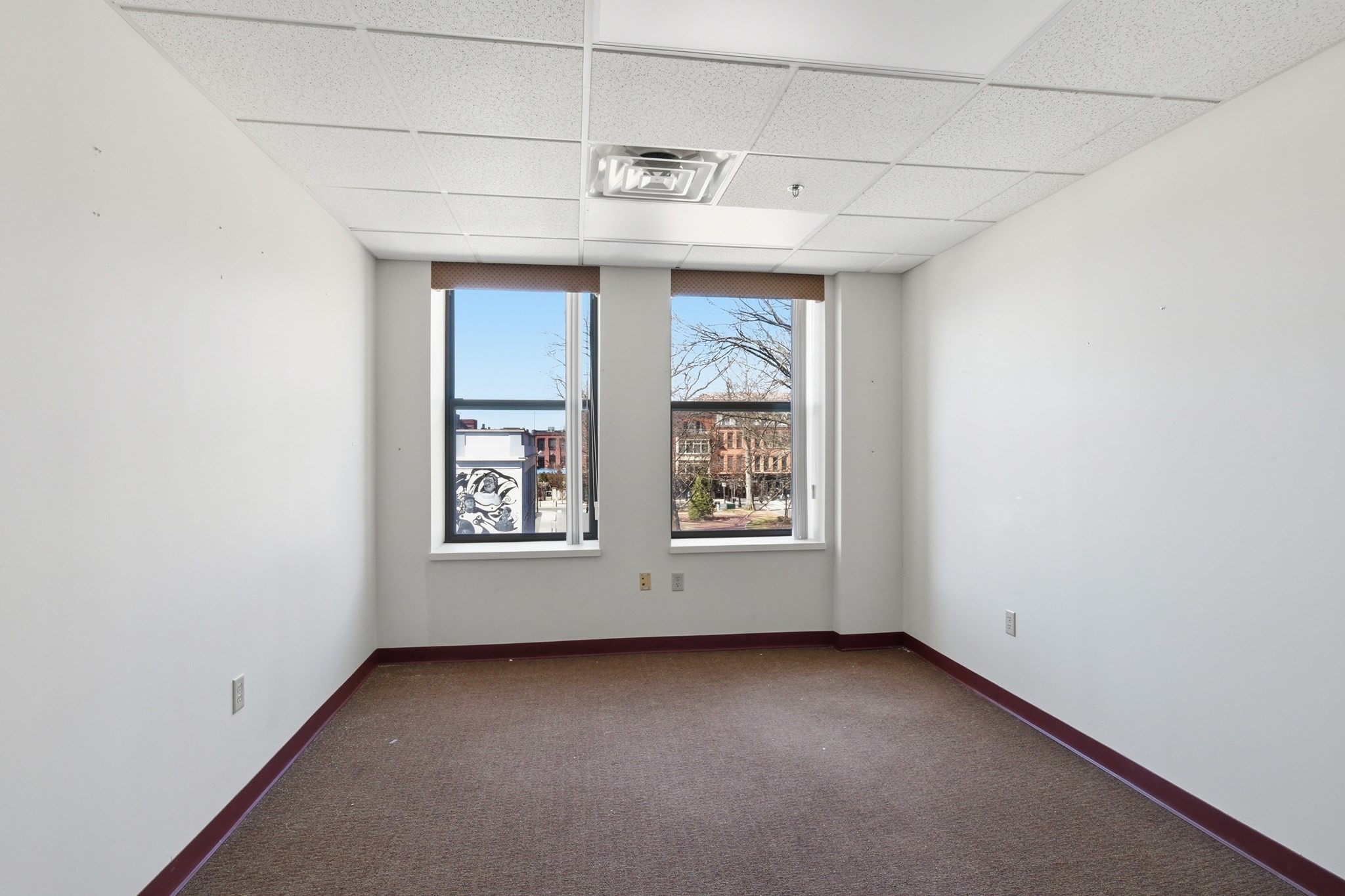 289-307 Bridge St Property Photo 13