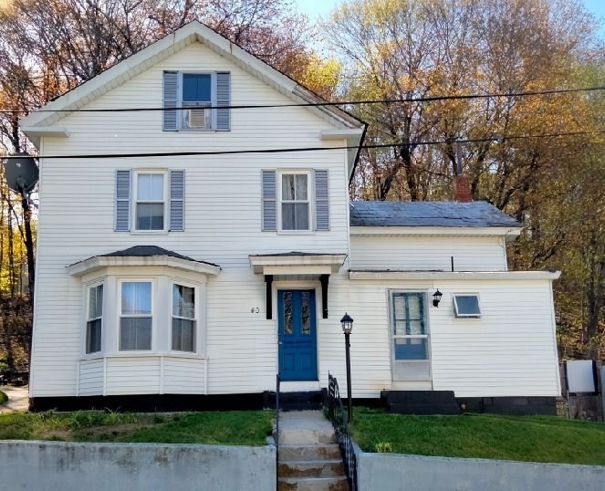 40 Hillside Ave Property Photo 3