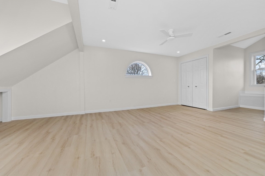 48 Ash Ave # B Property Photo 18