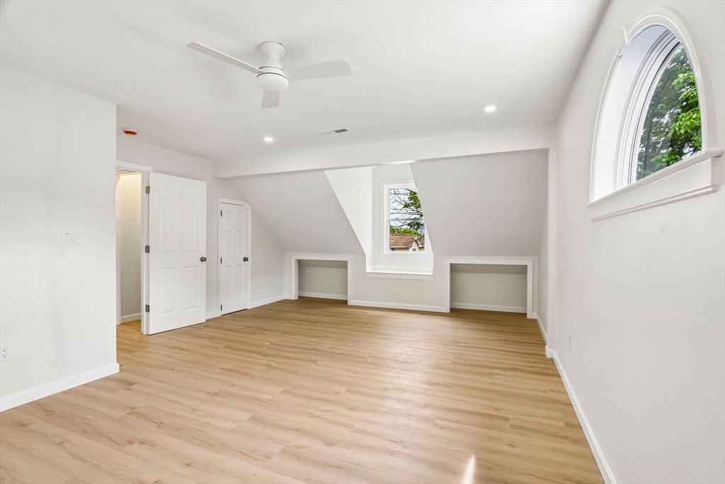 48 Ash Ave # B Property Photo 24