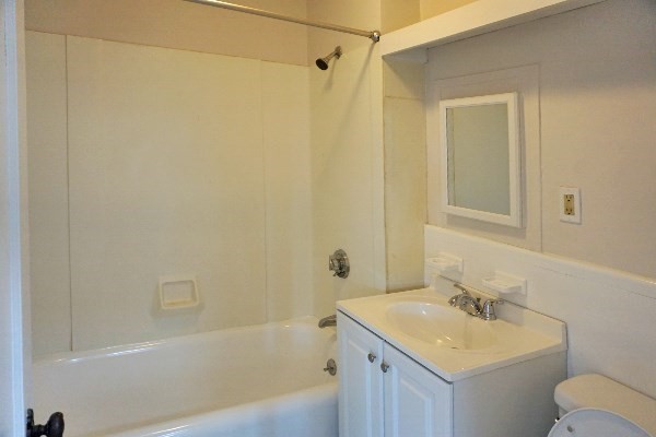 95 Adams St # 08 Property Photo 5