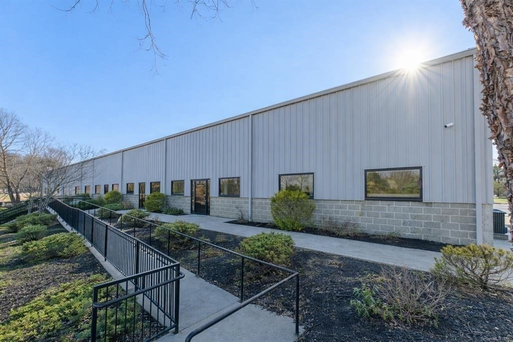 13 West Parkway # B Property Photo 3