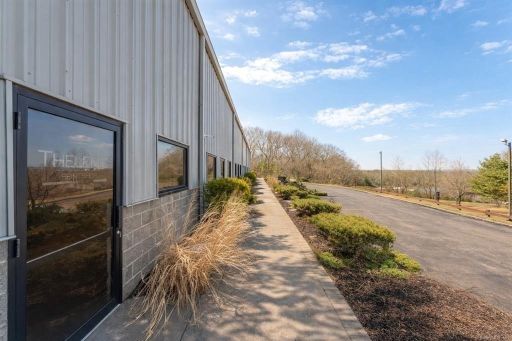 13 West Parkway # B Property Photo 4