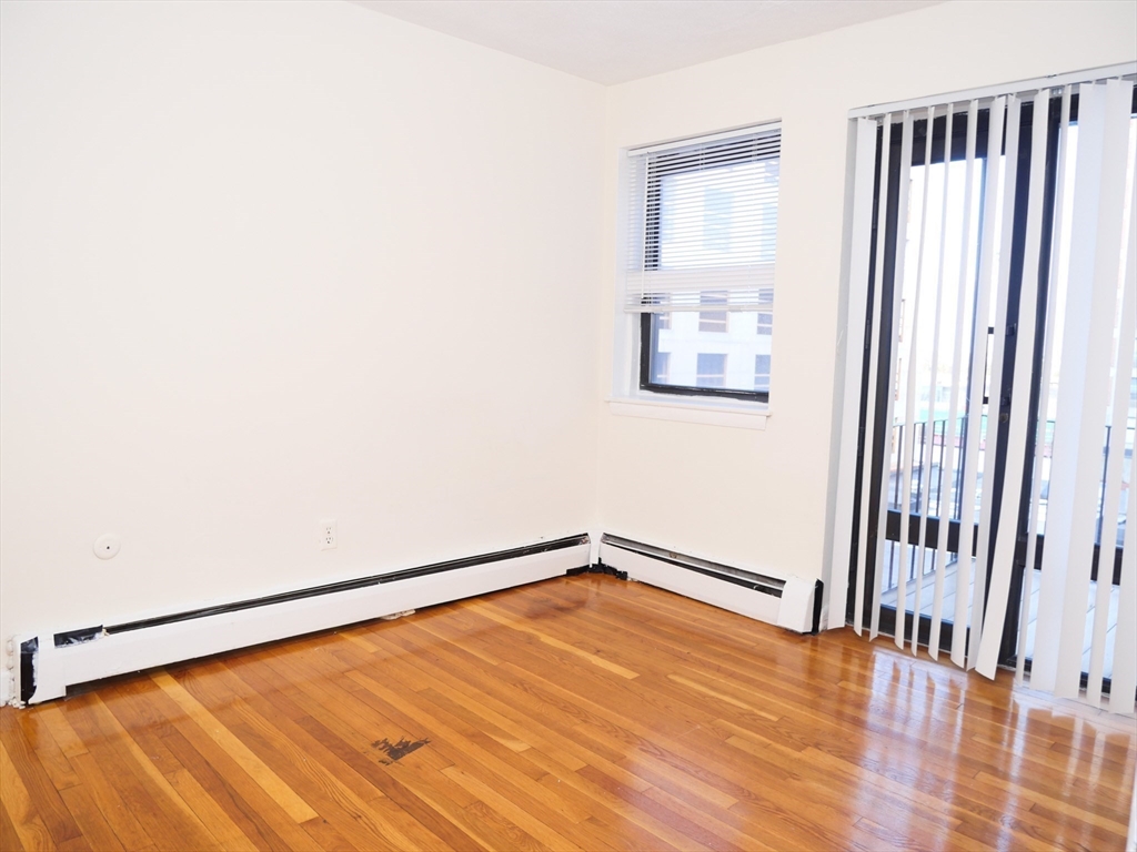 1027 Commonwealth Ave # 21 Property Photo 2