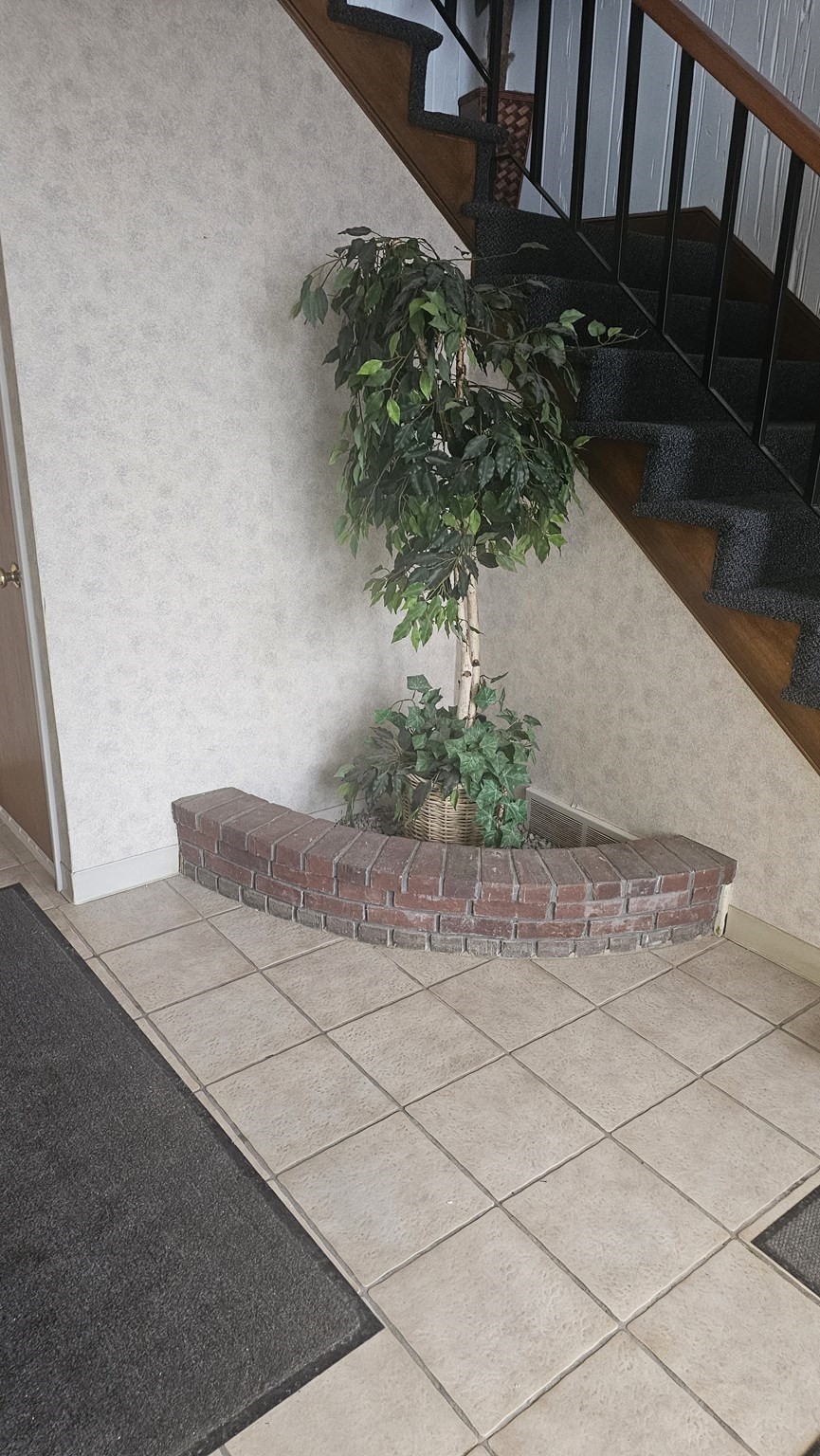555 Pleasant Street Property Photo 3