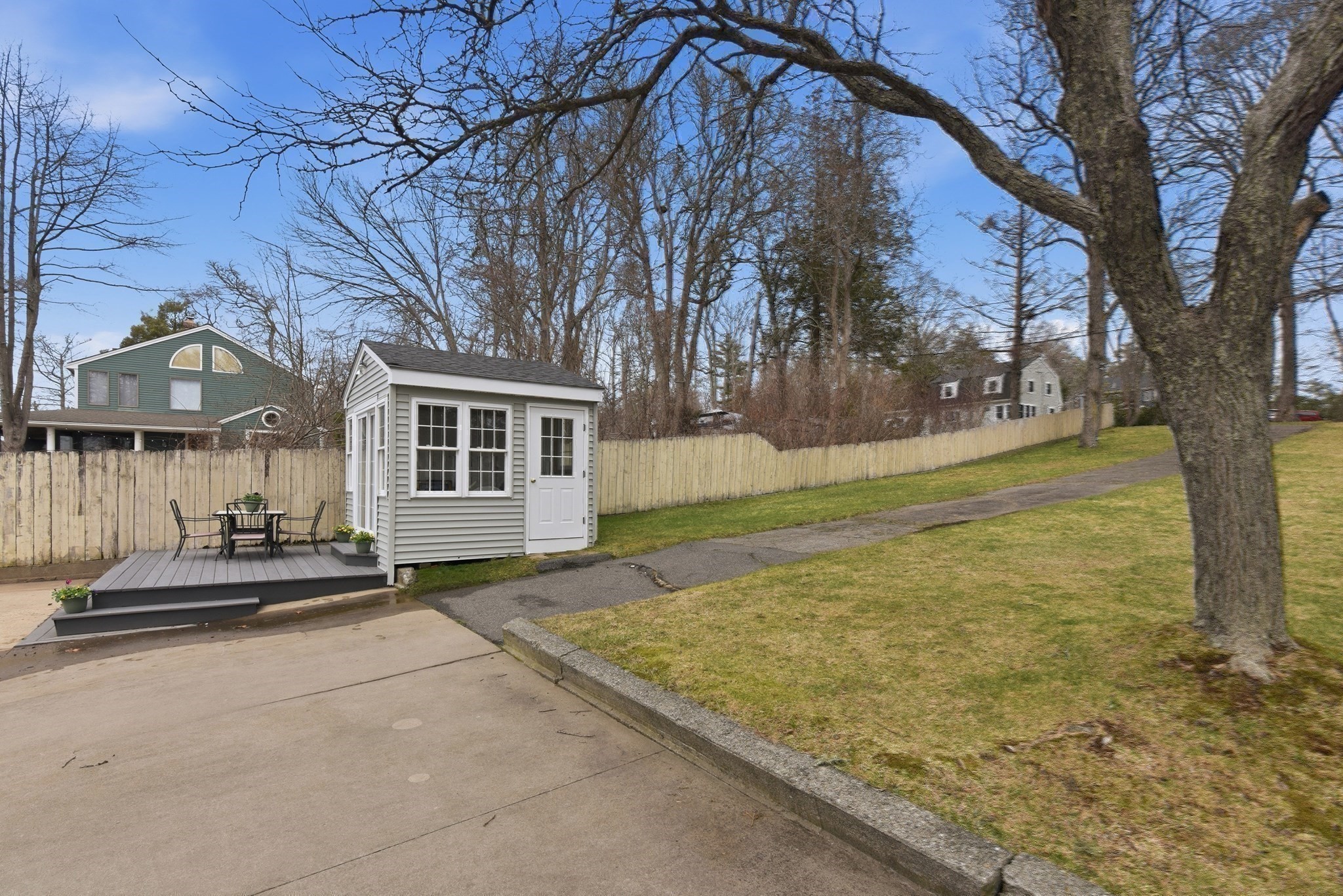 16 Norfolk St. Property Photo 12